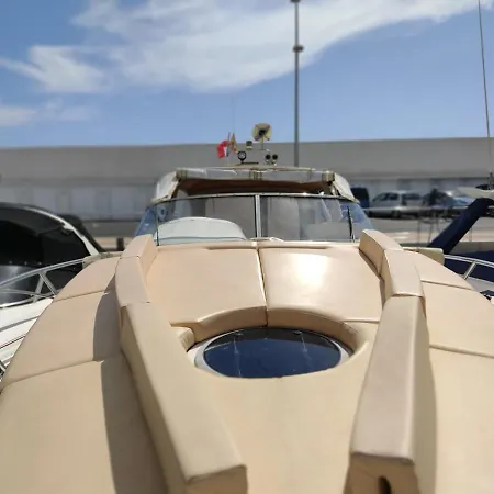 Hit-1 Motor Yacht Pasito Blanco