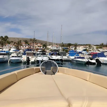Úszó hotel Hit-1 Motor Yacht