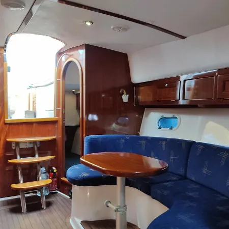Hit-1 Motor Yacht